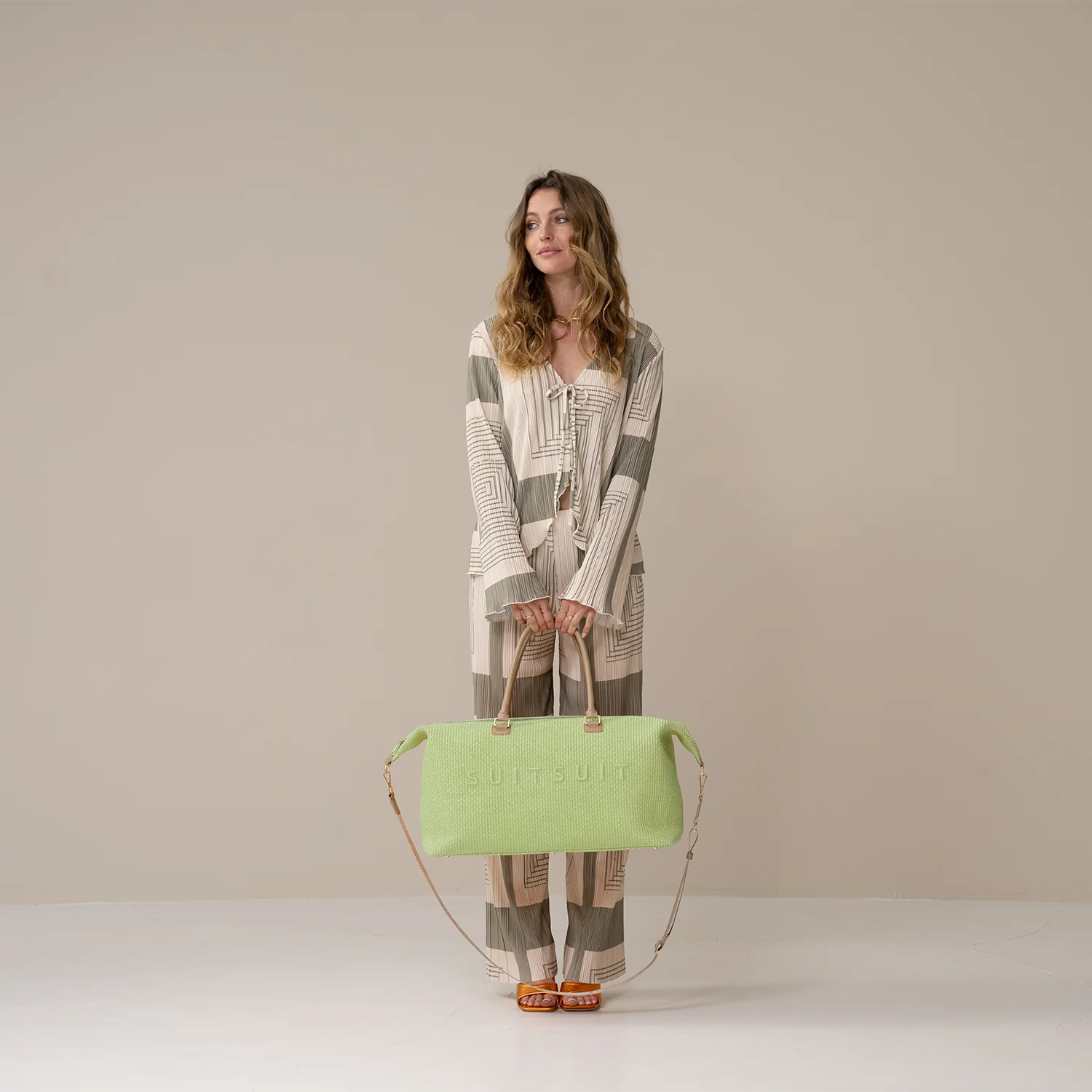 Fusion - Butterfly Green - Weekender - Image 6